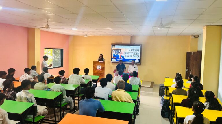शताब्दी इन्स्टिट्यूट ऑफ फार्मसी, बामदोड येथे राष्ट्रीय संविधान दिन उत्साहात साजरा